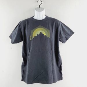 Mountain Hardwear Mens Gray Crew Neck Short Sleeve Graphic T shirt Size Medium